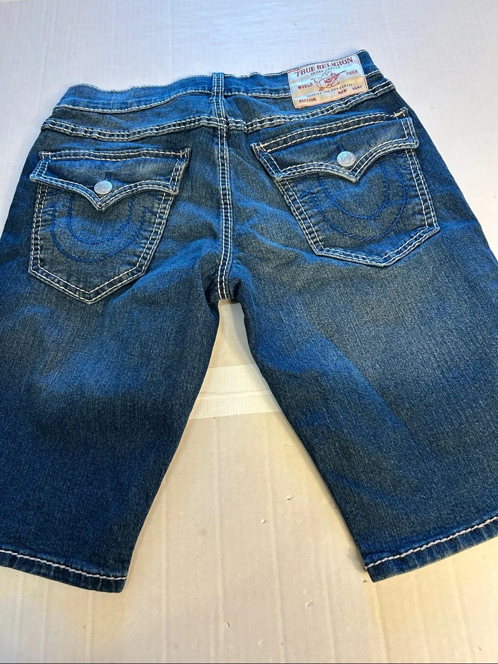 True Religion Men’s Ricky Big T Flap Relaxed Straight Denim Shorts Sz 30
